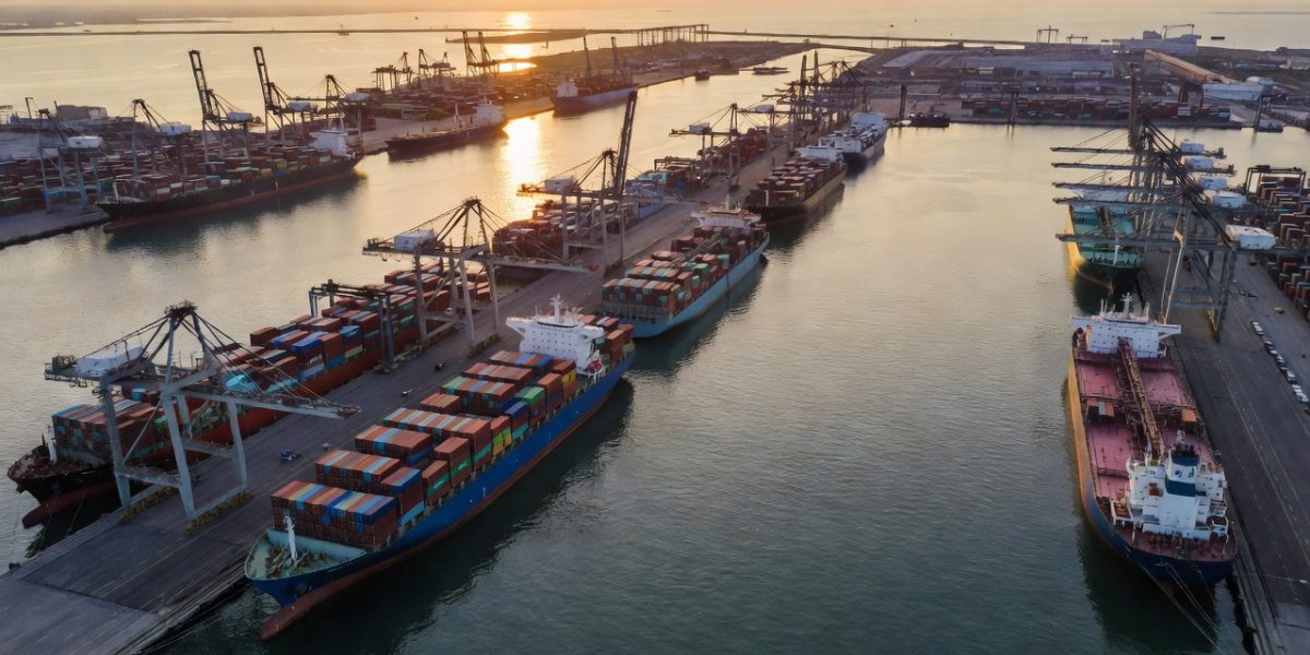 Strait of Hormuz Crisis: What the Iran–Oman Protocol Means for Energy Markets, Supply Chains, and Corporate Risk Strategy
